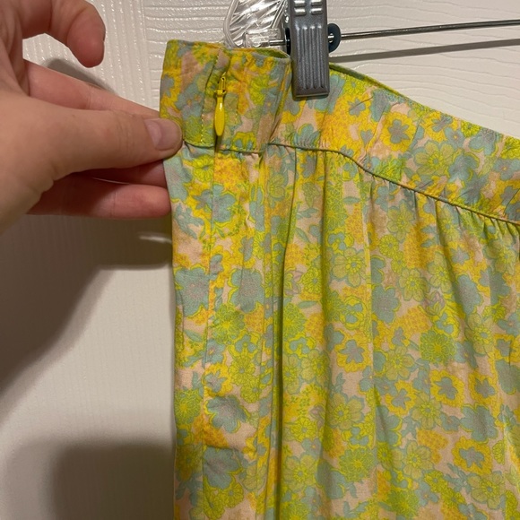 Abound Floral Mini Skirt 2X - Picture 4 of 5